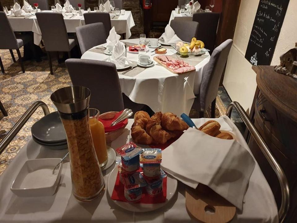 Au Central Alle Kültér fotó